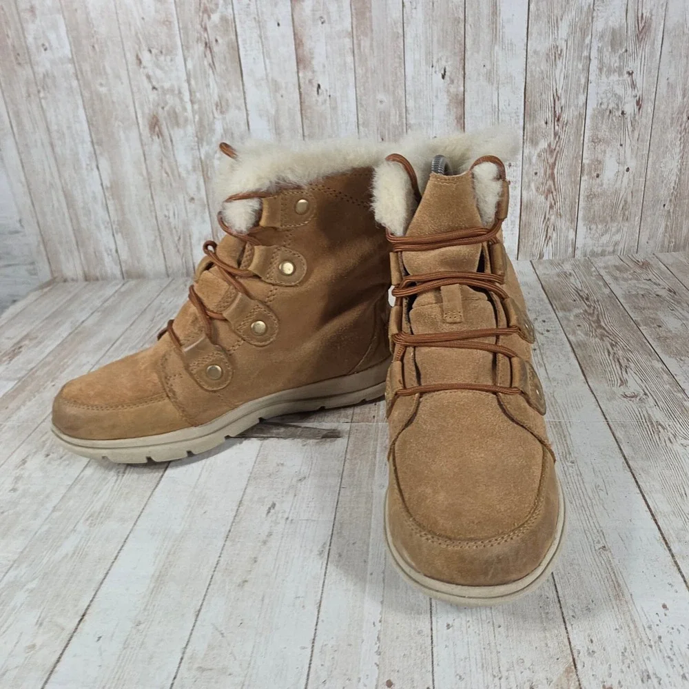 Sorel snuggle into